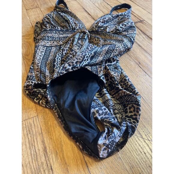 Miraclesuit Women's Lionessa Odyssey Printed Plunging Neck Size 8 - Picture 5 of 7